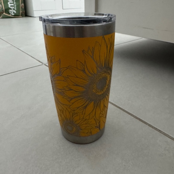 20 oz custom engraved yeti, alpine yellow - Picture 1 of 2